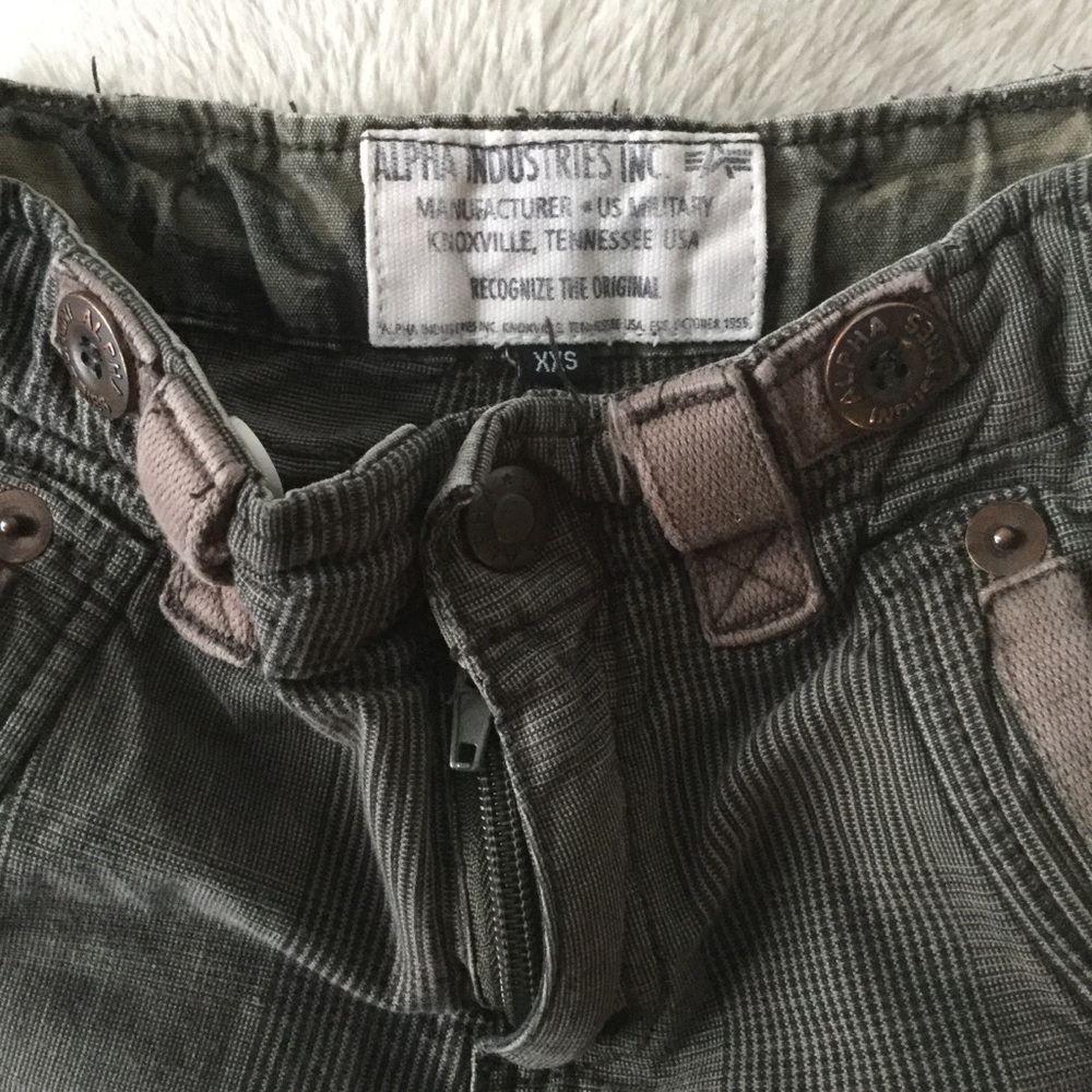 ALPHA INDUSTRIES Toddler Cargo Shorts - Picture 3 of 4
